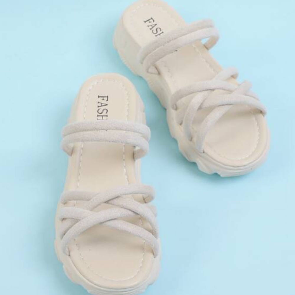 Cross Strap Sandal slides (Size EUR40)